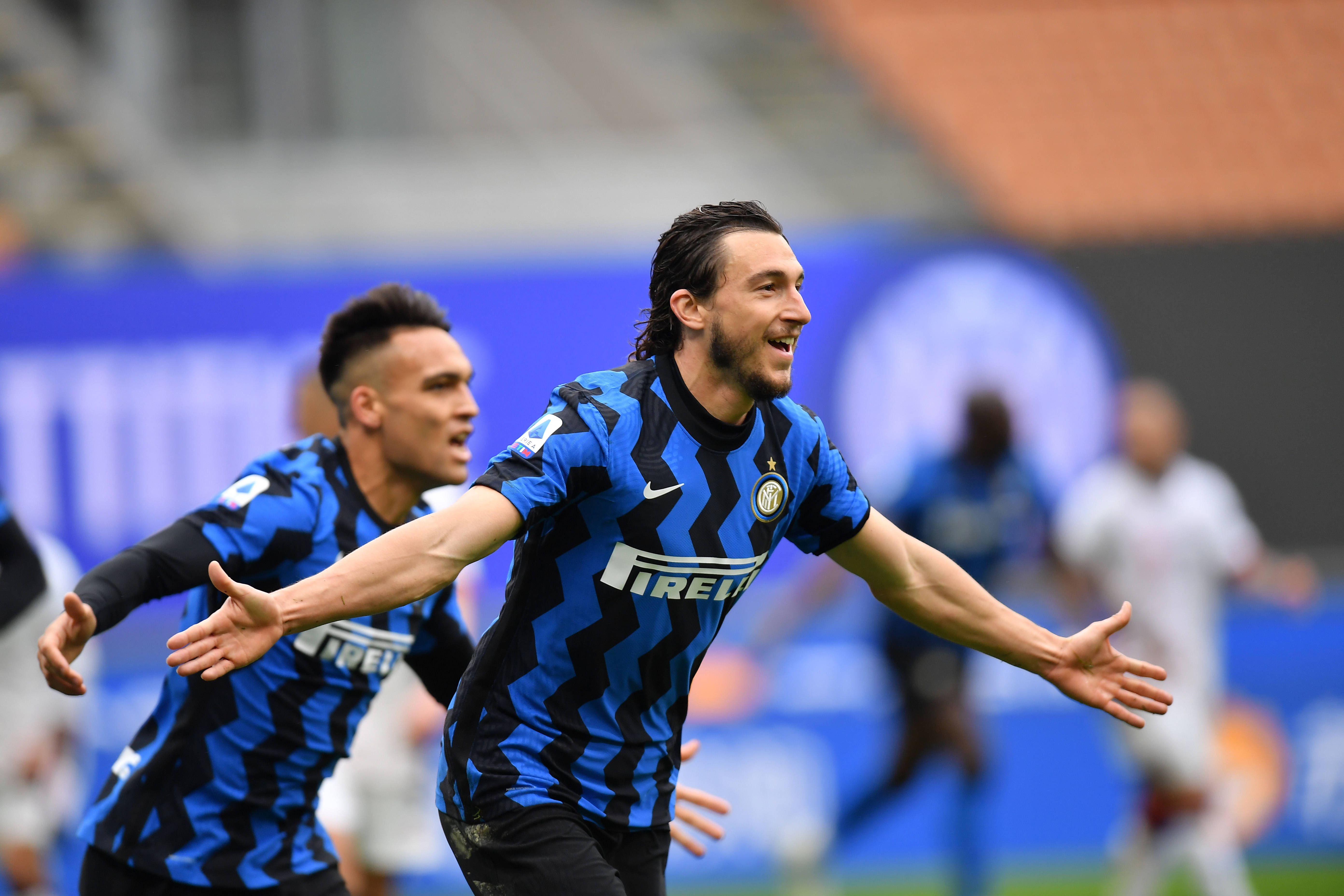 欧冠积分榜：拜仁、阿森纳、国米全胜领跑，下轮前二直接对话