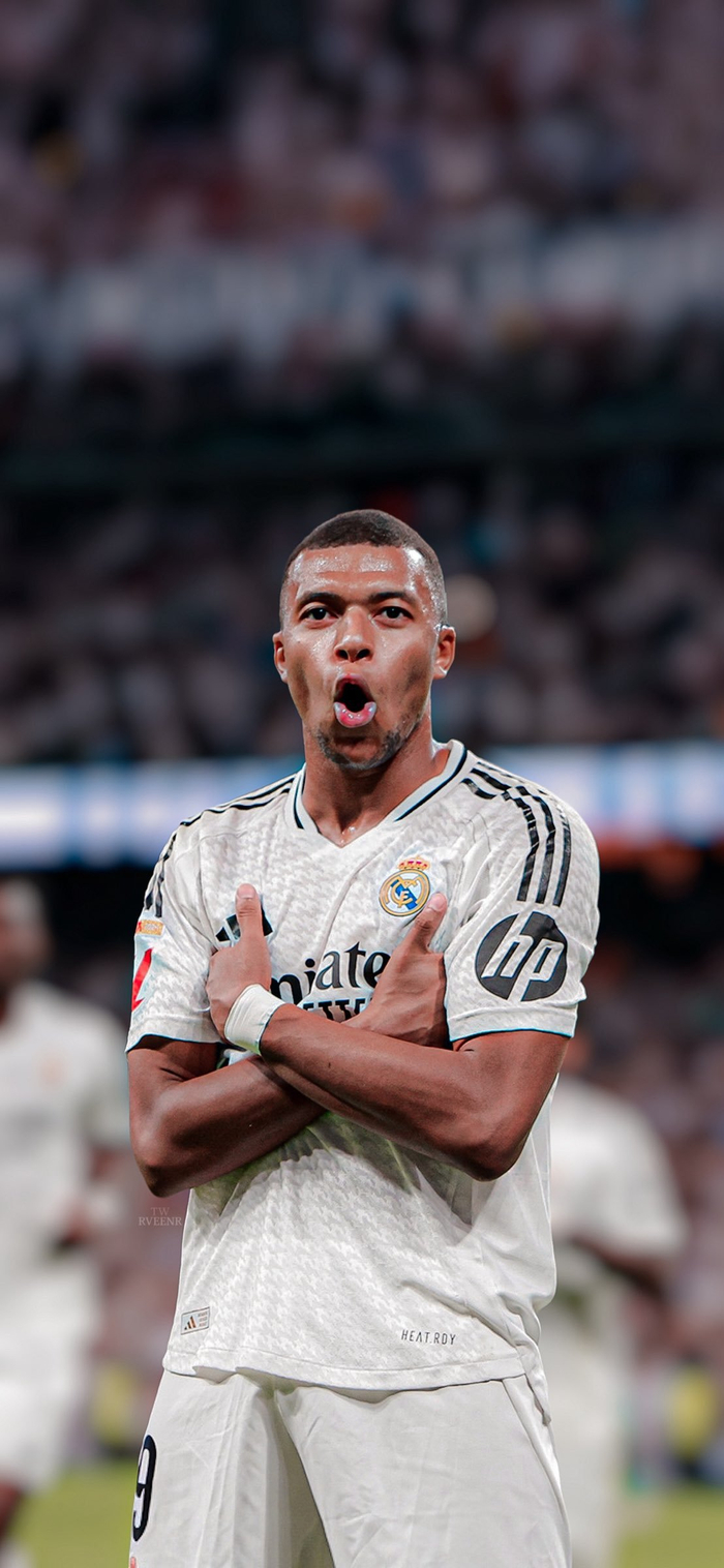 德劳伦蒂斯：在我们这个破主场里，一场只能赚300万欧